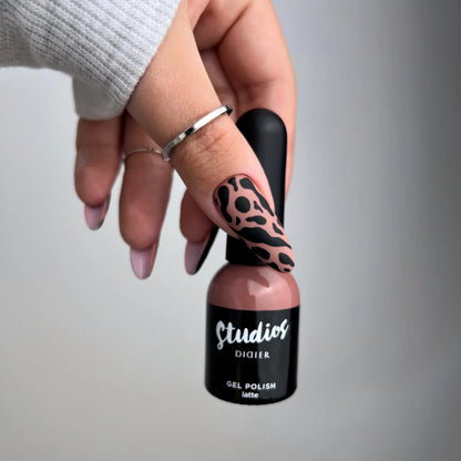 Verniz Gel Studios Didier, latte 8ml